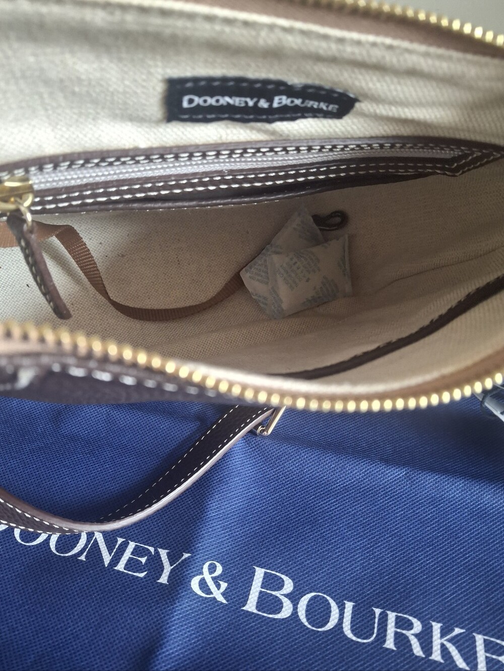 DOONEY & BOURKE The "Lucca" Leather Crossbody - Brown Tmoro - Picture 5 of 13